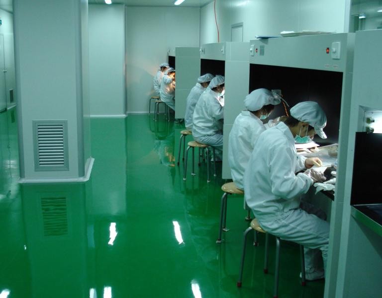 激埃特?zé)o塵車(chē)間